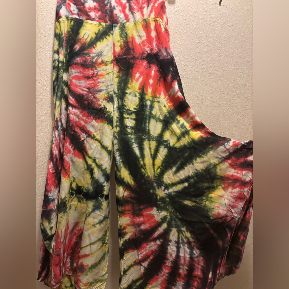 Rhea Tie Dye Harem Pants NWT Boho Festival Flowy Large Red Yellow - Picture 2 of 5